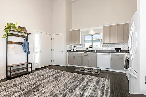 4090 Earthwood Ln Photo 1