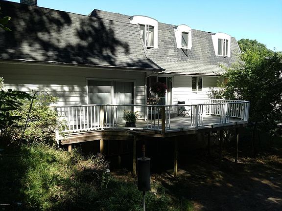 3rd image of 3752 Dunecrest Dr