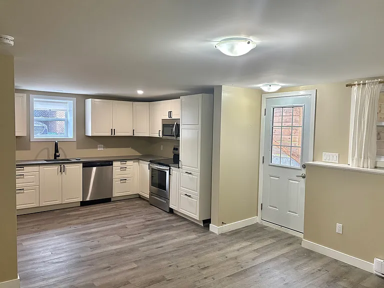 38 Frederick Ave — Photo 8