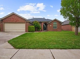 1512 Yorkshire Ave, Wolfforth, TX 79382