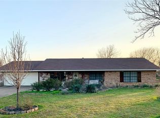 804 E Market St, Mabank, TX 75147