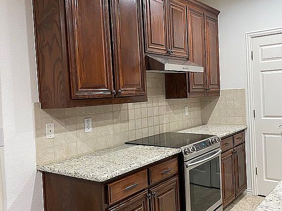 5th image of 4825 Western Meadows Ct