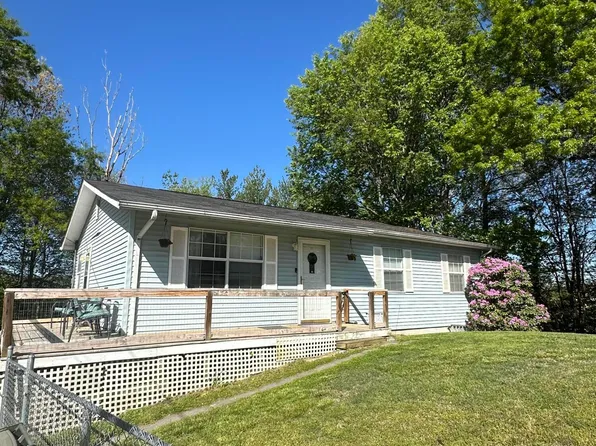 61 Windy Hill Ln, Williamsburg, KY 40769