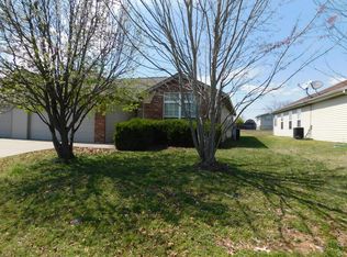 1557 Neihardt Ave, Branson, MO 65616