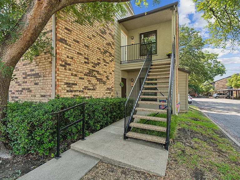 5335 Bent Tree Forest Dr — Photo 16
