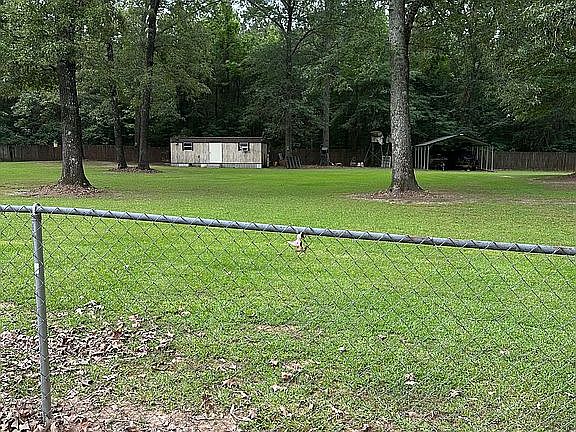 3rd image of 6270 Dogwood Hills Rd