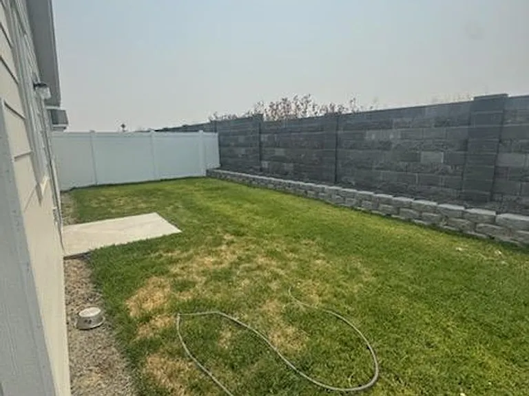 805 Tinley St — Photo 17