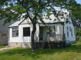 22491 E Ten Mile Rd, Saint Clair Shores, MI