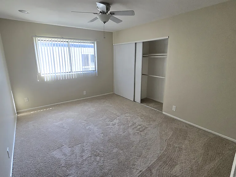 510 S Mariposa Ave #205 — Photo 14