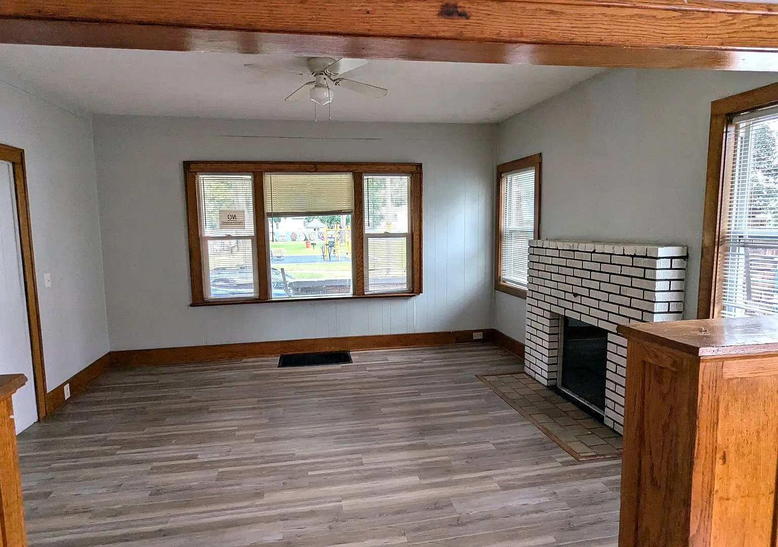 174 E Isabella Avenue — Photo 2
