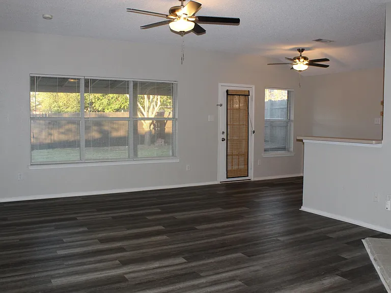 10252 Tustin Ter — Photo 16