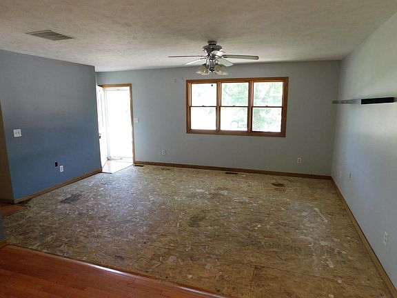 2nd image of 312 N 5th St