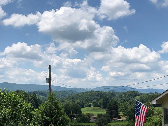 3rd image of 2359 Cold Springs Rd
