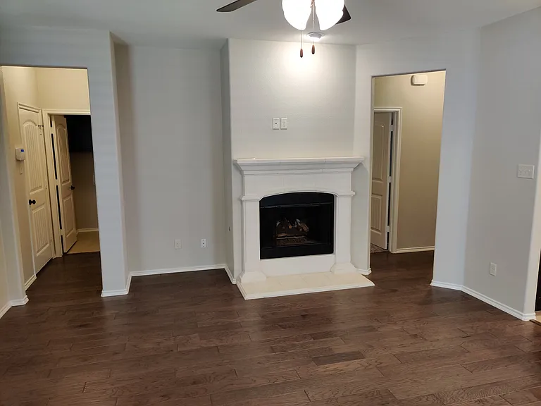 9901 Pronghorn Rd — Photo 4