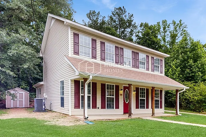 4 bed, 2.5 bath, 1872 sqft, $2,045 — Photo 4