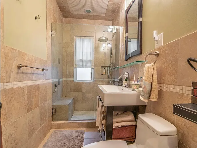 236 Concord Ave #2 — Photo 10