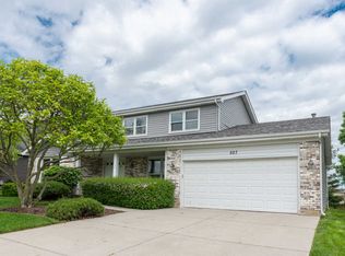 527 Hazel Dr, Schaumburg, IL 60193
