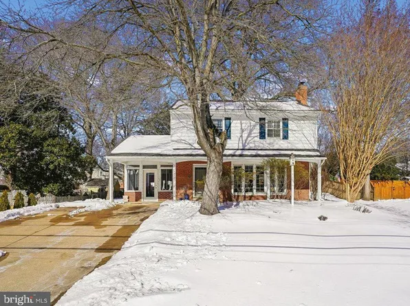 2412 Cavendish Dr, Alexandria, VA 22308