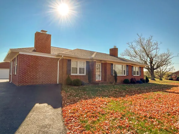 (undisclosed Address), Raphine, VA 24472