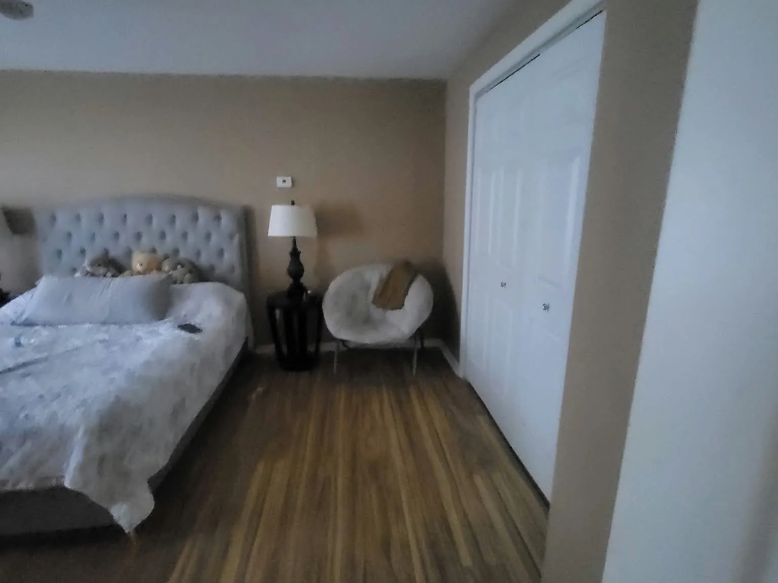 2 bed, 1.5 bath, 1300 sqft, $2,800 — Photo 2