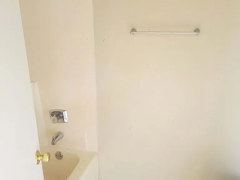 Master bed bath
