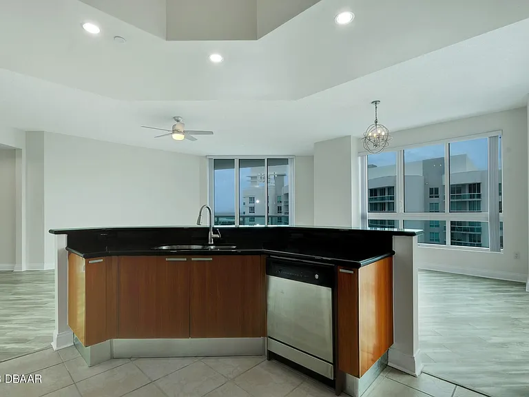 241 Riverside Dr #2509 — Photo 13