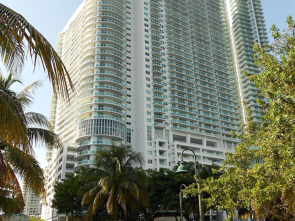 1st image of 1800 N Bayshore Dr APT 2712