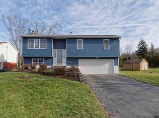48 Bloomingdale Ave, East Greenbush, NY 12061