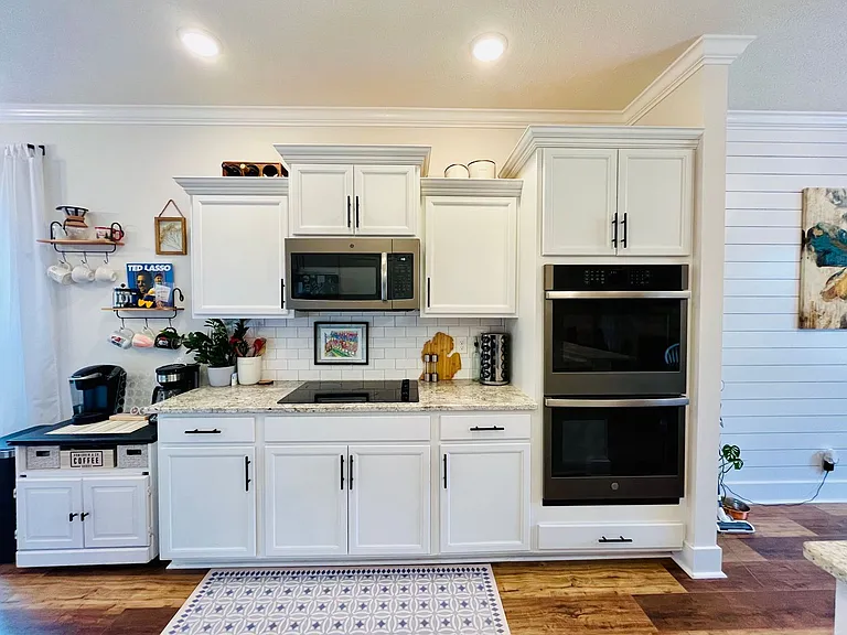 445 Crestwicke Ct — Photo 17