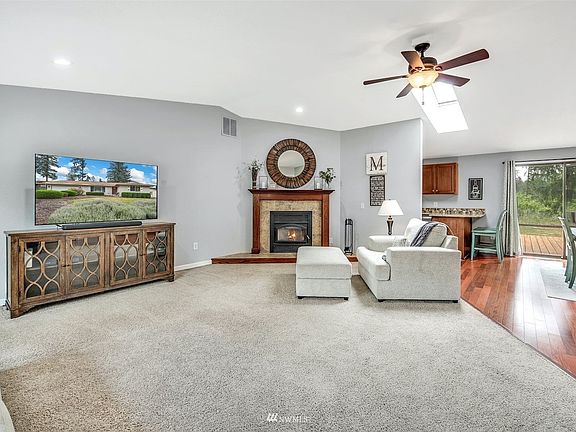 5th image of 13025 75th Avenue Ct E