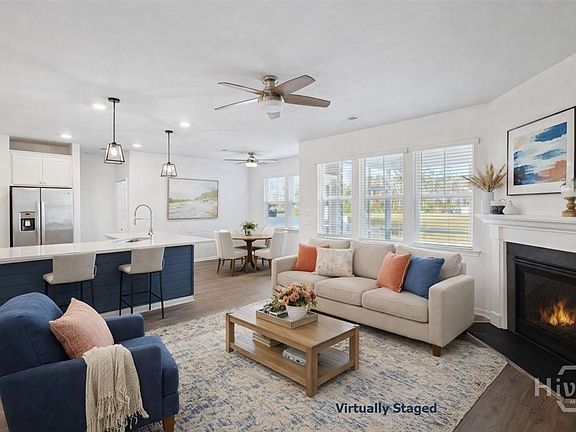2nd image of 106 Franklins Walk