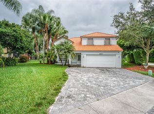 2620 Oak Park Cir, Davie, FL 33328