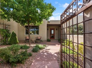 7 Via Diamante, Santa Fe, NM 87506