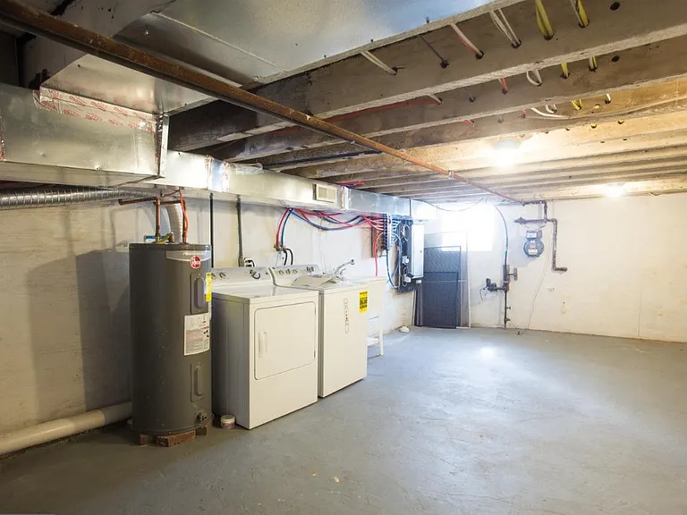 2545 Ellsworth St — Photo 21