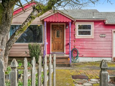 5417 SE Flavel Dr, Portland, OR, 97206