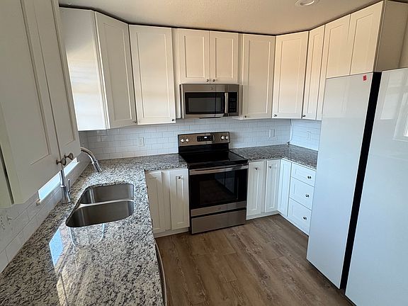 4th image of 1842 Sweetwater Ln