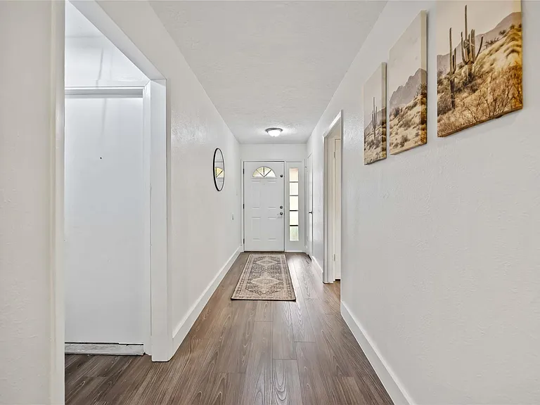 22419 Deville Dr — Photo 4