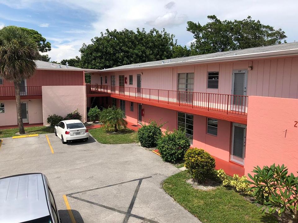 1st image of 23 Golfs Edge APT E