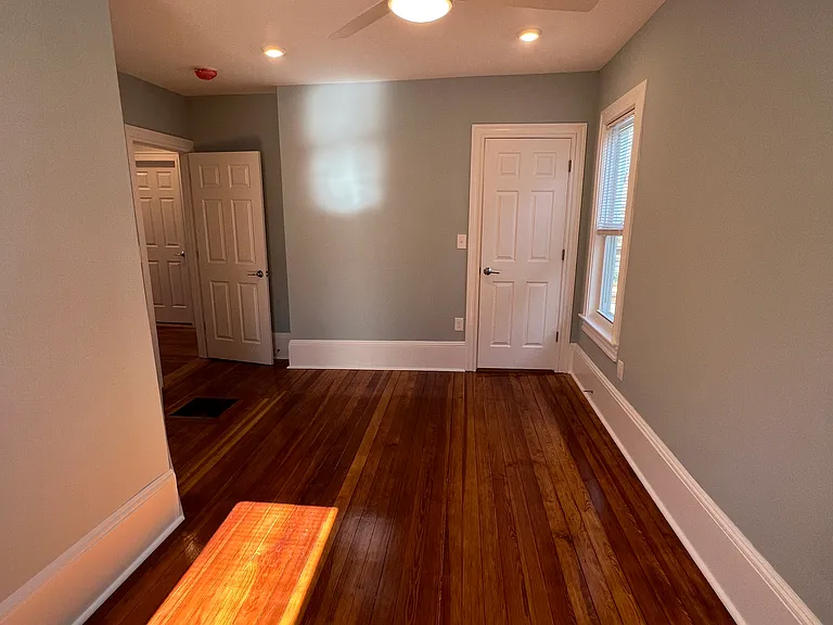 3 Mossland St #3L — Photo 13