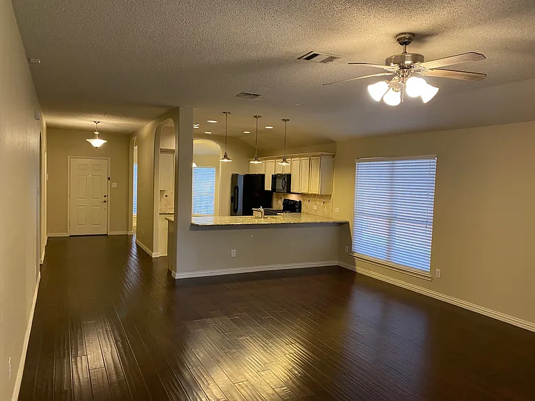 9909 Carter Dr — Photo 15
