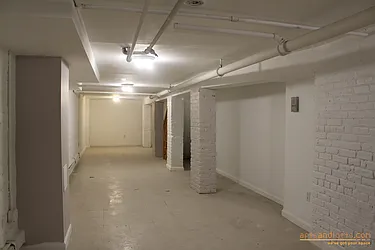 Rented by aptsandlofts.com