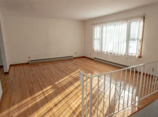 25 Ashdown Rd #B, Ballston Lake, NY 12019