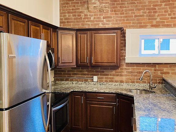3rd image of 1207 Reddour St APT 1