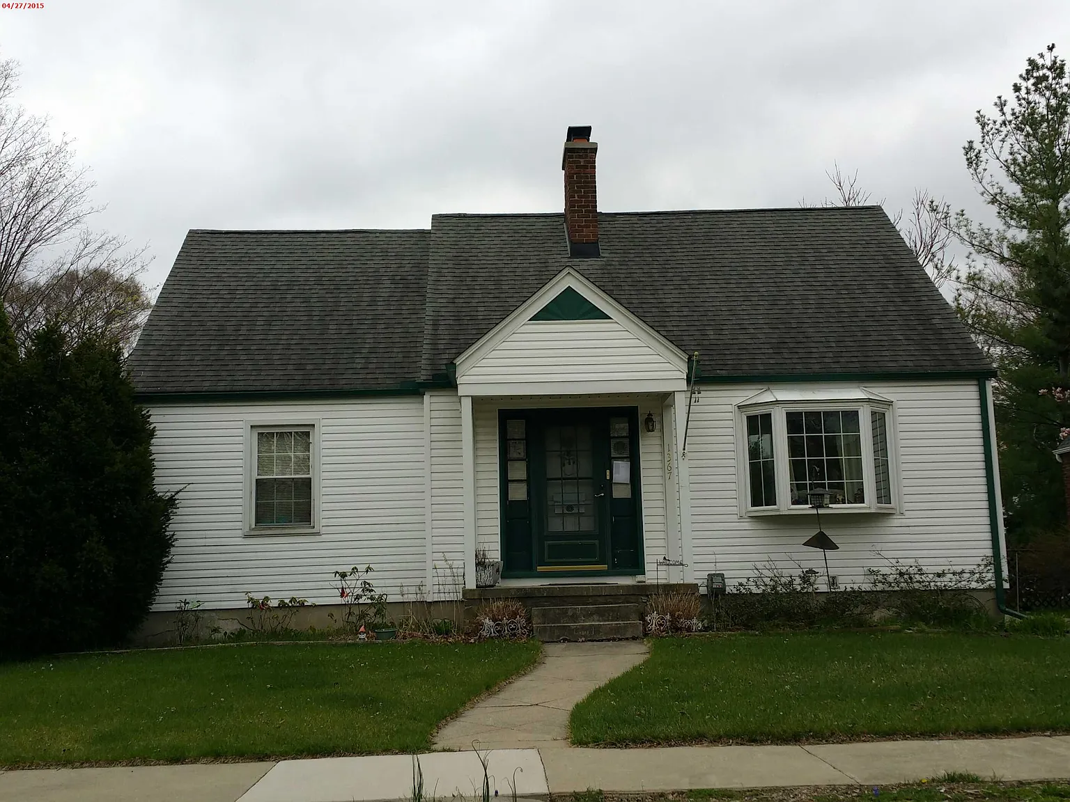 1367 W Saratoga Ave photo 1