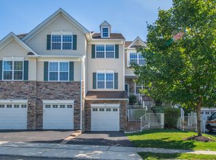 27 Canterbury Ct, Budd Lake, NJ 07828