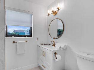 5012 Hayes St, Hollywood, FL 33021