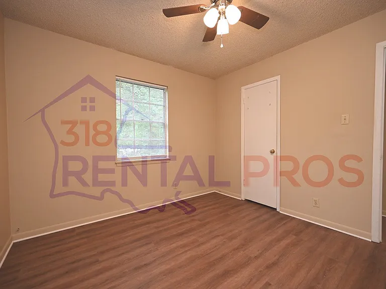 1701 W California Ave — Photo 22