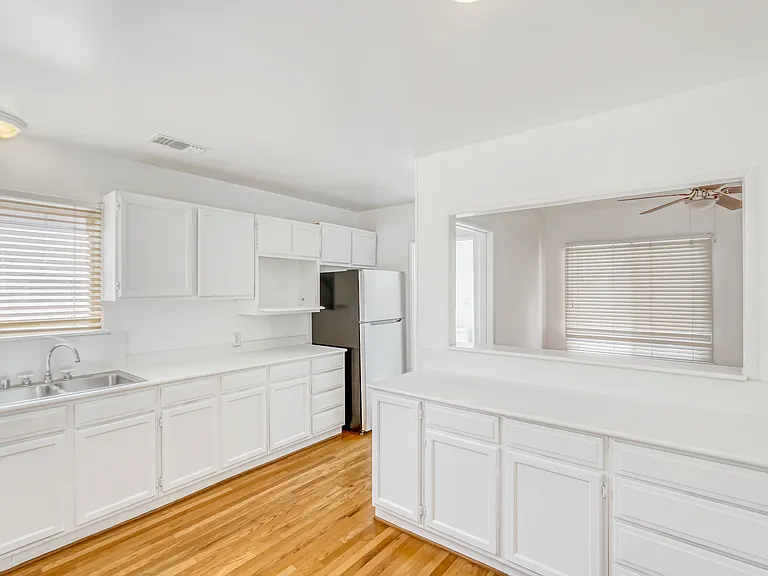 15905 Enadia Way — Photo 5