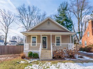 45 Garvan St, Newington, CT 06111