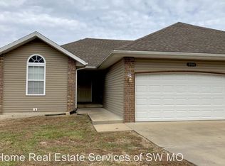 3165 W Wakefield St, Springfield, MO 65807